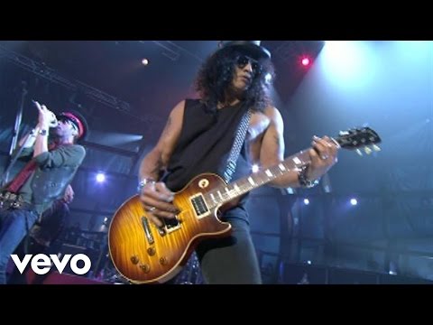 Velvet Revolver - Let It Roll (Official Nissan Live Performance)