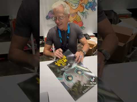 Stitch and The Wild Robot Chris Sanders at LightBox Expo 2024 #thewildrobot #stitch