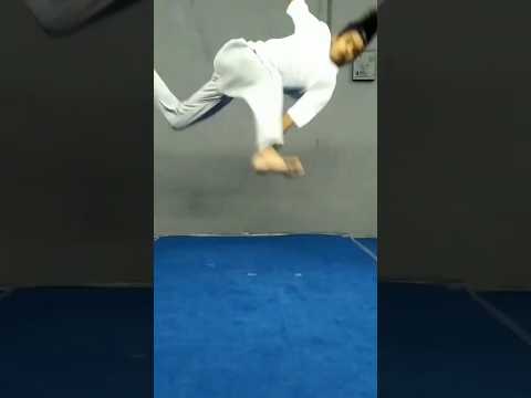 Wow 😱 | Amazing Flip | #shorts #stunt #flip #reaction #viral