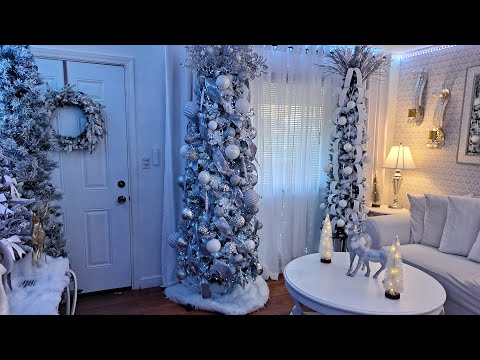 Cozy Christmas Living Room Tour & Decorate With Me!! Vlogmas Day 2