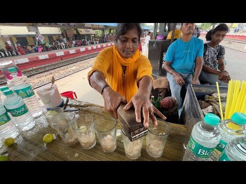 Bhwani Aunty serves Fizzy Lemon Soda | Street Food