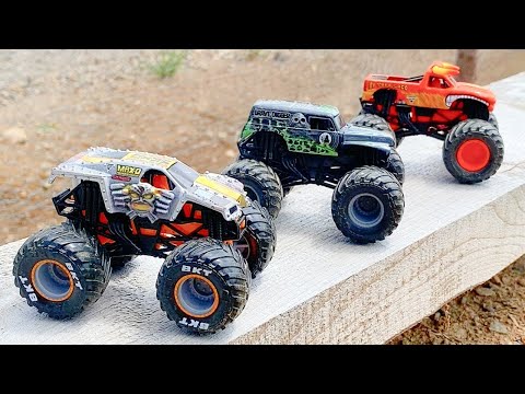 MONSTER JAM | GRAVE DIGGER | SPIN MASTER | EL TORO LOCO | MAX-D | HOT WHEELS MONSTER TRUCKS