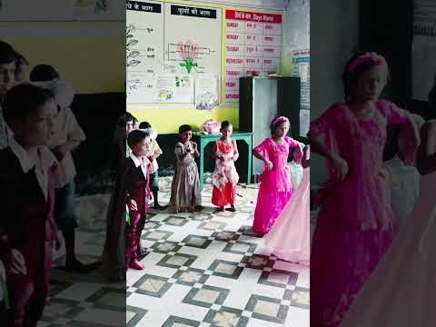 #chhotabaccha #15august #program #dancevideo #kidsdanceschool #shortvideo #viralvideo #class1 #kids