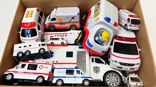 走る走る！救急車の大小様々なミニカーが走る。サイレンあり！ Running, running, ambulance minicars of all sizes. Sirens available!