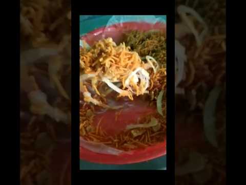 Surat ki special aalu Puri #gujarat #tastyfoods #viralshorts #2024