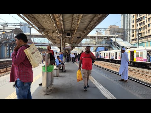 Mumbai Local Train Busy Schedule.