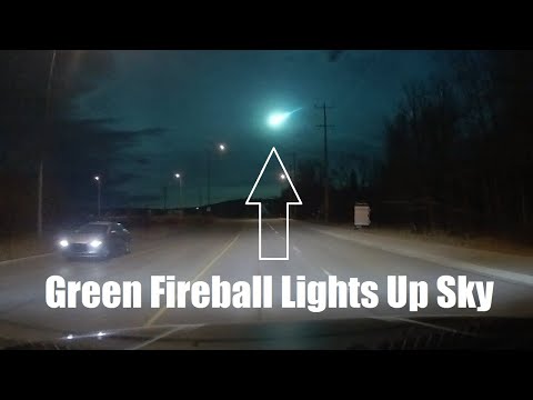 Green Fireball Lights Up Skies In Spectacular Display Over Calgary And Montana