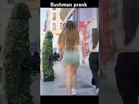 Funny moment bushman #prank #comedy #funny #humor #pranks #scared #bushman #funnyfail #shorts