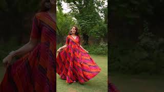 #sareesusa #sareesnewyork #sareeschicago #sareegermany #bridallenghasindia #suits | Silaao Fashion