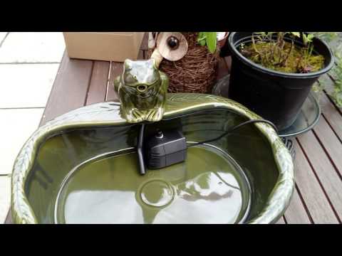 Frog Solar Water Feature Garden Fountain