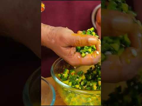 चमचमीत चटपटीत अजीबात कडू न लागणार कारल्याचं लोणच l Karlyacha Loncha  Bitter gourd Pickle