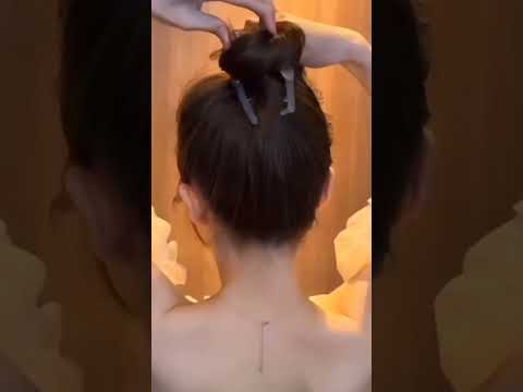 claw clip messy hair bu#hairstyle #hairstyles #hairstyletutorial #hair #hairtok #hairtutorial