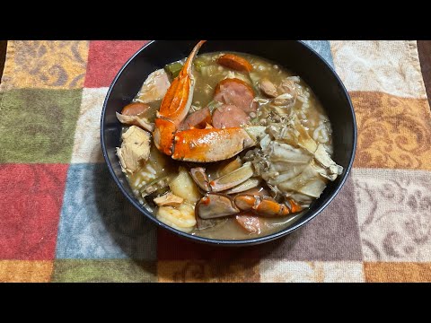 Quick and easy gumbo. It warms your soul ❤️👩🏽‍🍳