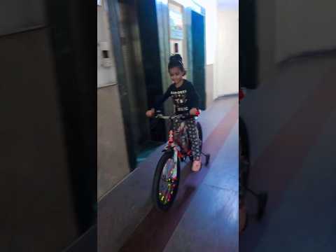 OMG 😳 🚲Cycling On 6th Floor 🤔 #shorts #cycling #youtubeshorts #enjoy  #shortvideo balloon video