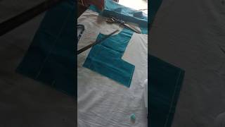 square neck blouse cutting ✂️😲 #youtubeshorts #shorts#blousetutorial #short#shortvideo #fashion