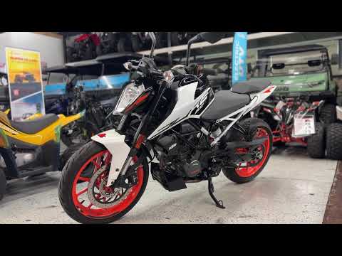 Pre-Owned 2020 KTM Duke 200 with less than 1,500 miles Motorcycle For Sale In Corona, CA