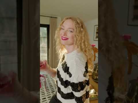 Style Crew on Set: Ask An Expert: Holiday Makeup Tips