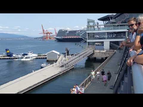 Seaplane Terminal/Marina Square/Yacht Rowing Club/Vancouver Harbour温哥华水上飞机码头/游艇游船俱乐部-停泊港湾  大温哥华漫游(3)