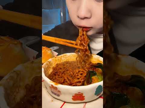 #mukbang #foodiechallenge #food #koreanmukbanger #koreanfood #eatingsounds #bigbitemukbang #eating