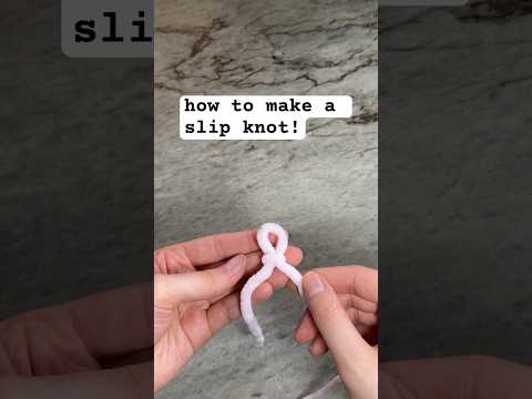 how to make a slip knot #crochettutorial #crochet