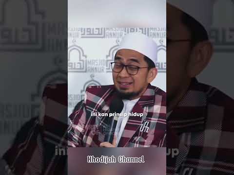 Sholat itu manfaatnya apa? #ustadzadihidayat #shorts #uah