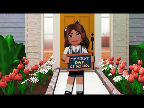 MY DAUGHTERS FIRST DAY OF SCHOOL | Bloxburg Family