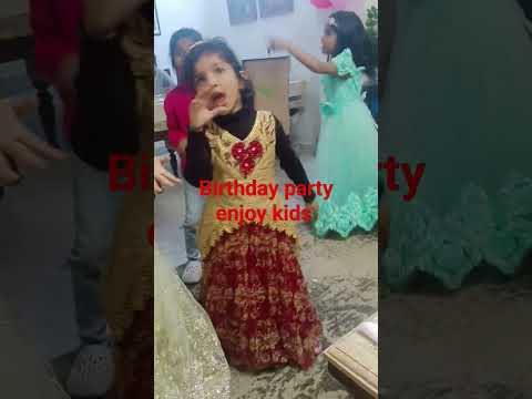 kids enjoy party