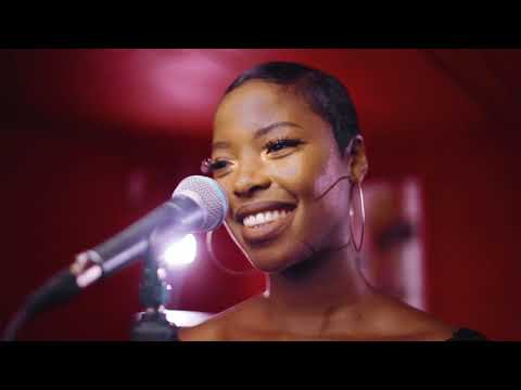 Azana - Your Love (Live at The Redbox)