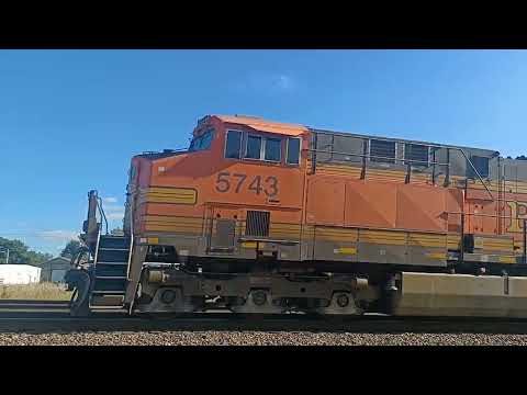 BNSF 5743 East in Princeton, IL 8/21/24