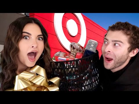 Making Eachother HOLIDAY Baskets! (BF vs GF)