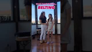 Vocal Coach Teaches Belting