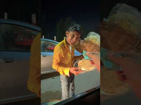 मेहनती लड़के की मदद करो #streetboy #streetseller #help #viral #vloghindi #delhi