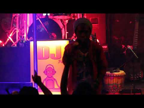 Dave Solution   Live Concert at Batavia cafe & Bar Jayapura Papua  reggae cover