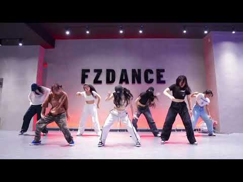 改编版的卡点也太爽了！太会编了～#youandme#妍妍子编舞 #FZDANCE