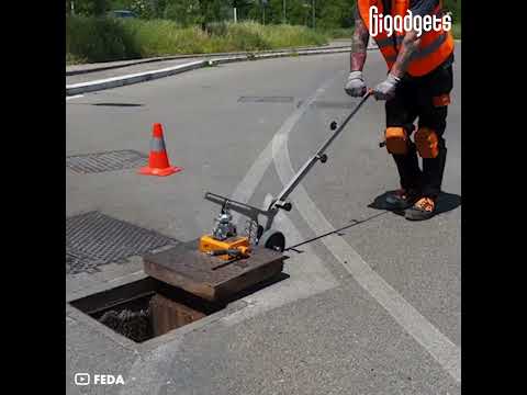 Liftop Magnetic manhole opener② #gigadgets #engineering #mechanical #innovation #equipment