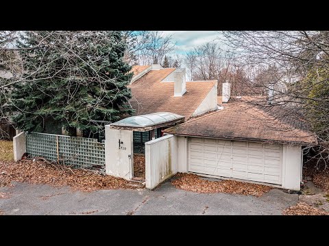 Drug Dealers ABANDONED Retro 1980s Hideout House l WHAT HAPPENED HERE?!?