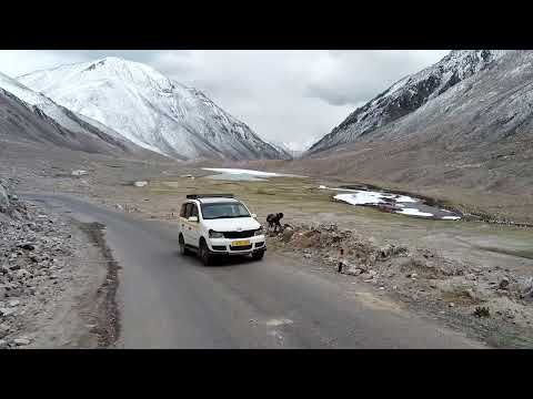 Changla pass ladakh in June 2024 📍 heavy snowfall #changlapass #vlog#travel