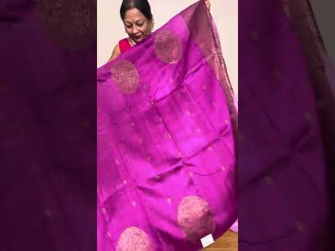 Raw Silk Banarasi sarees #rawsilk #banarasi #rawsilksaree #banarasisaree #sareelovers #weddingsaree