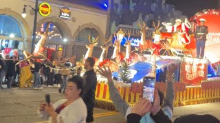 Hollywood Christmas Parade: Santa's Epic Arrival at 92nd Celebration || WooGlobe