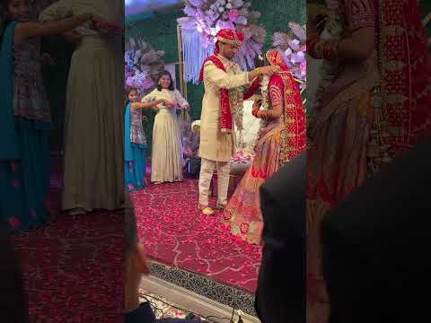 ￼Jaimaal #marriagecouplevlog #exploremore #jaimalatheme #dulhan #dulha #vibe