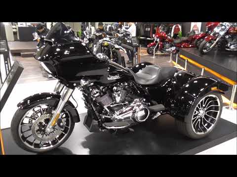 Harley-Davidson 2023 FLTRT Road Glide™ 3 Vivid Black Osaka Motorcycle Show