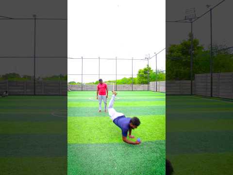 Weird Ball One Hand Catch Challenge! #shorts #challenge #cricket #madbrothers