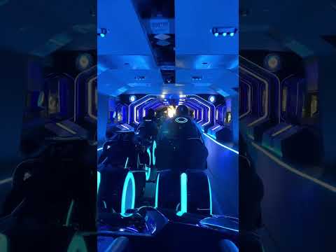 TRON LIGHTCYCLE RUN #tron #disney #disneyworld #shorts #music #disneyparks #tronlegacy #themepark