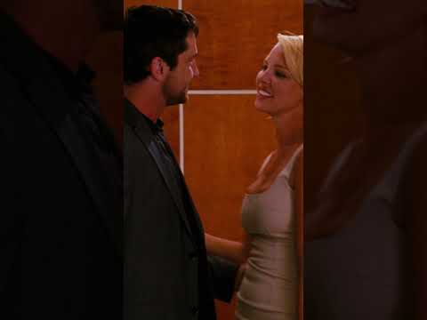 Passionate Elevator Ride #TheUglyTruth #GerardButler #KatherineHeigl