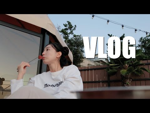 VLOGㅣ눈 오는 겨울에 여름 브이로그 🧊ㅣ일상 브이로그 (ft. 글램핑🏕, 햄버거, 짜계치, 엽떡, 엄마생신🎂, 결혼기념일💍)ㅣniji