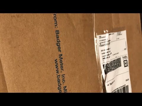 (Livestream) Let’s play a game called “Did my package get damaged?”