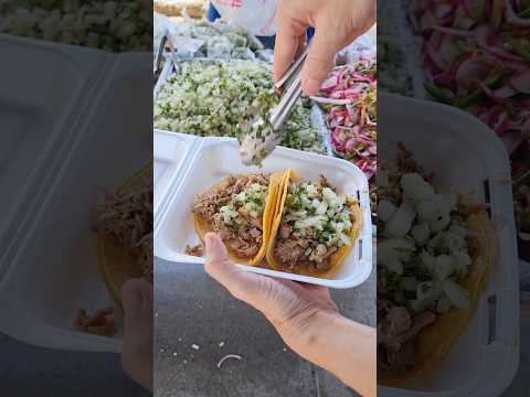 Street Food in LA (carnitas taco time) #tacos #shorts #youtubeshorts