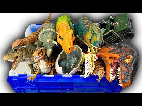 EXTREME Unboxing Of ALL Classic Jurassic Park Figures | Spinosaurus, T-Rex, Velociraptor & More!