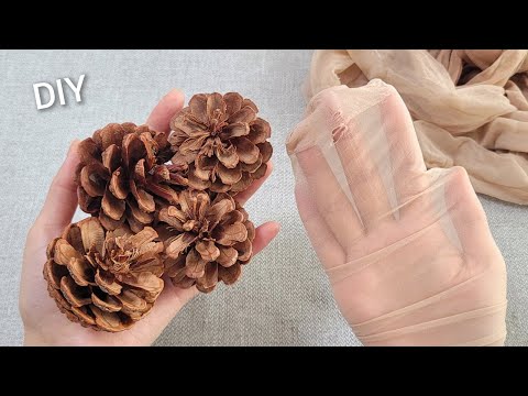 Amazing ideas made of Pine cone and old stocking - Quick and easy