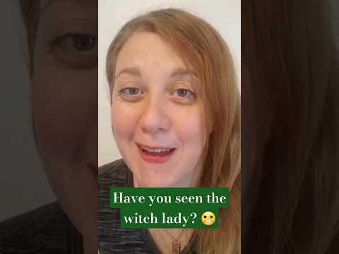 Witch lady? 🔮👀 #healyoursoul #divineconnection #witches #divinationspaces #divinationcommunity